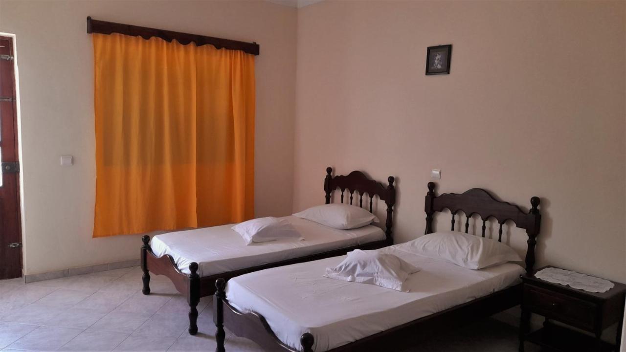 Residencial Rosa Criola Bed & Breakfast Sal Rei Bagian luar foto