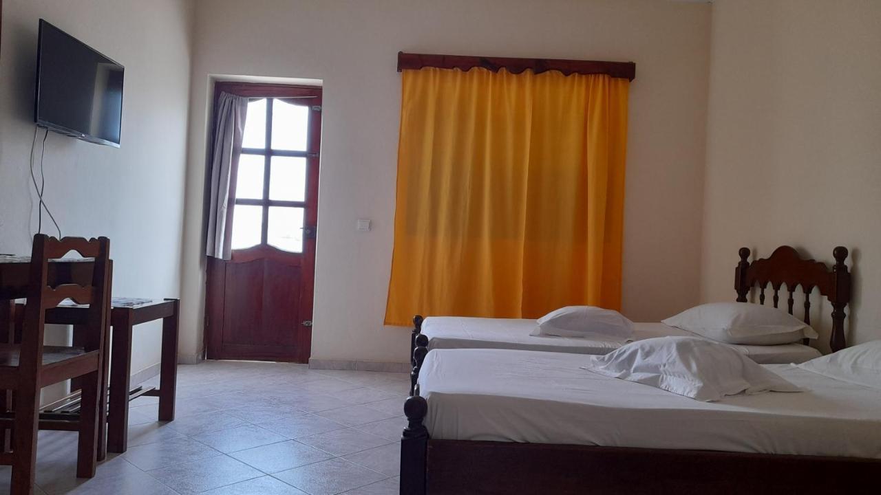 Residencial Rosa Criola Bed & Breakfast Sal Rei Bagian luar foto